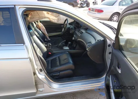 2010 Honda Accord 2.4 Ex-L z USA, uszkodzony, nr VIN 1HGCP2F81AA071237